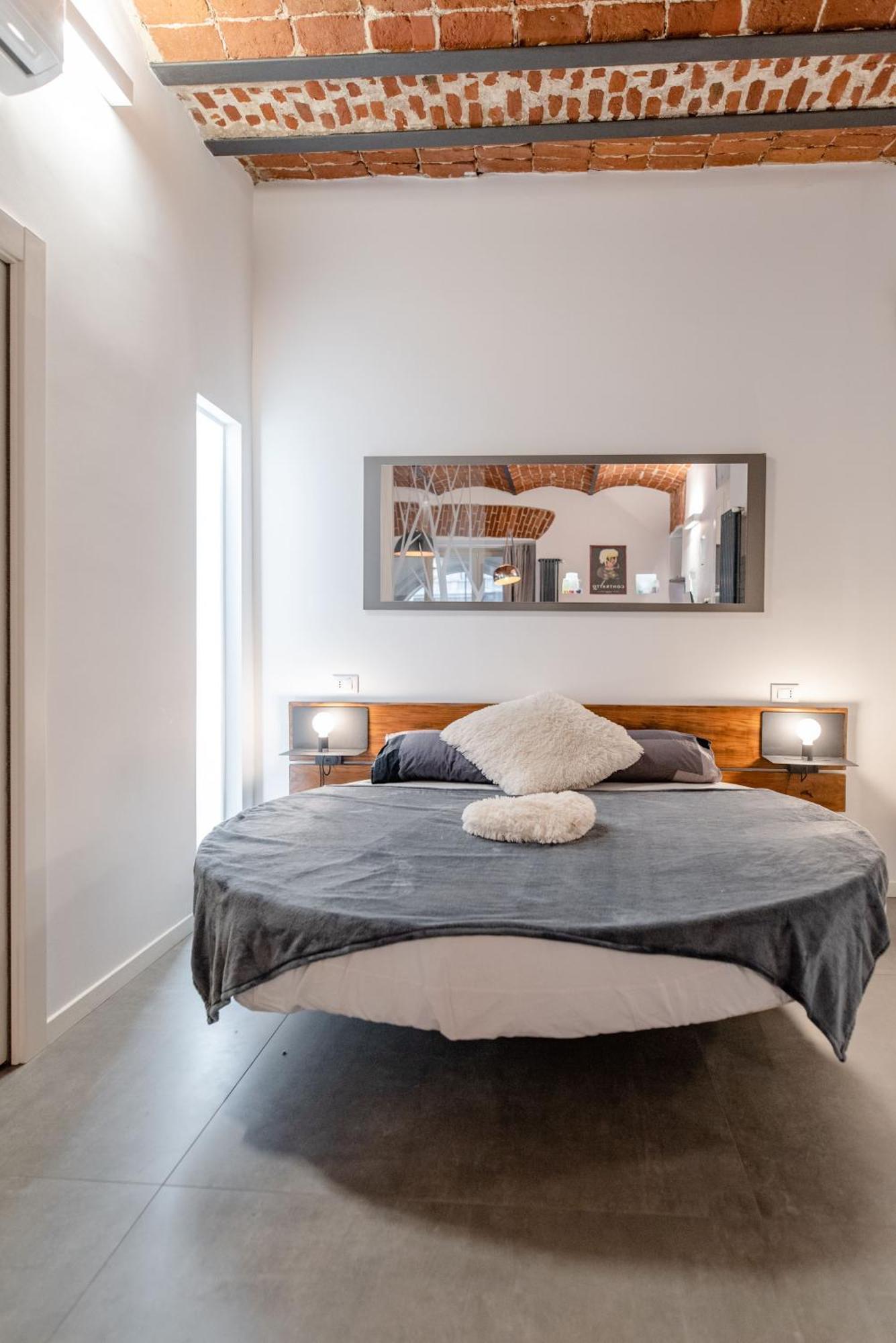 Suite & Queen Apartments Торино Екстериор снимка