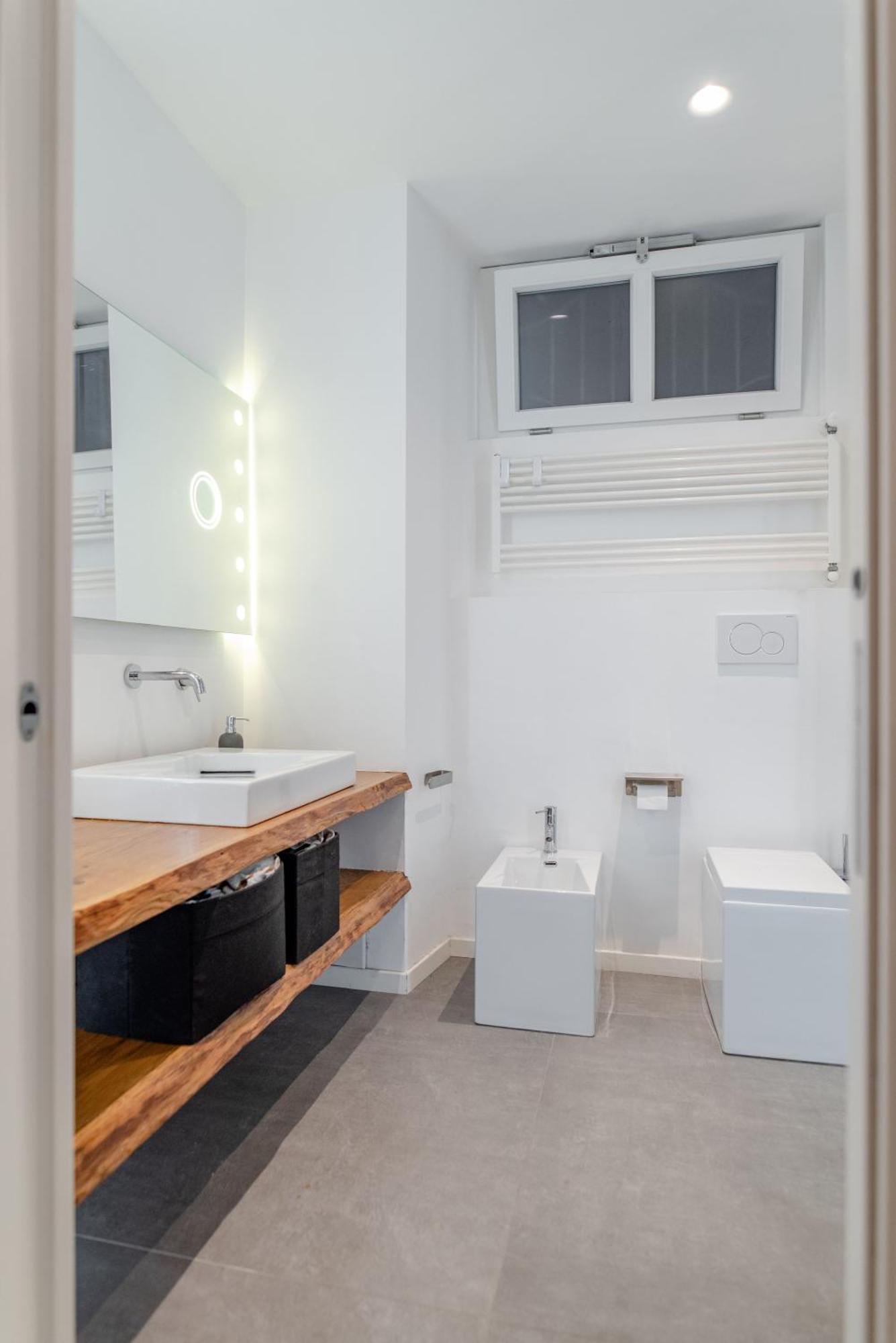 Suite & Queen Apartments Торино Екстериор снимка
