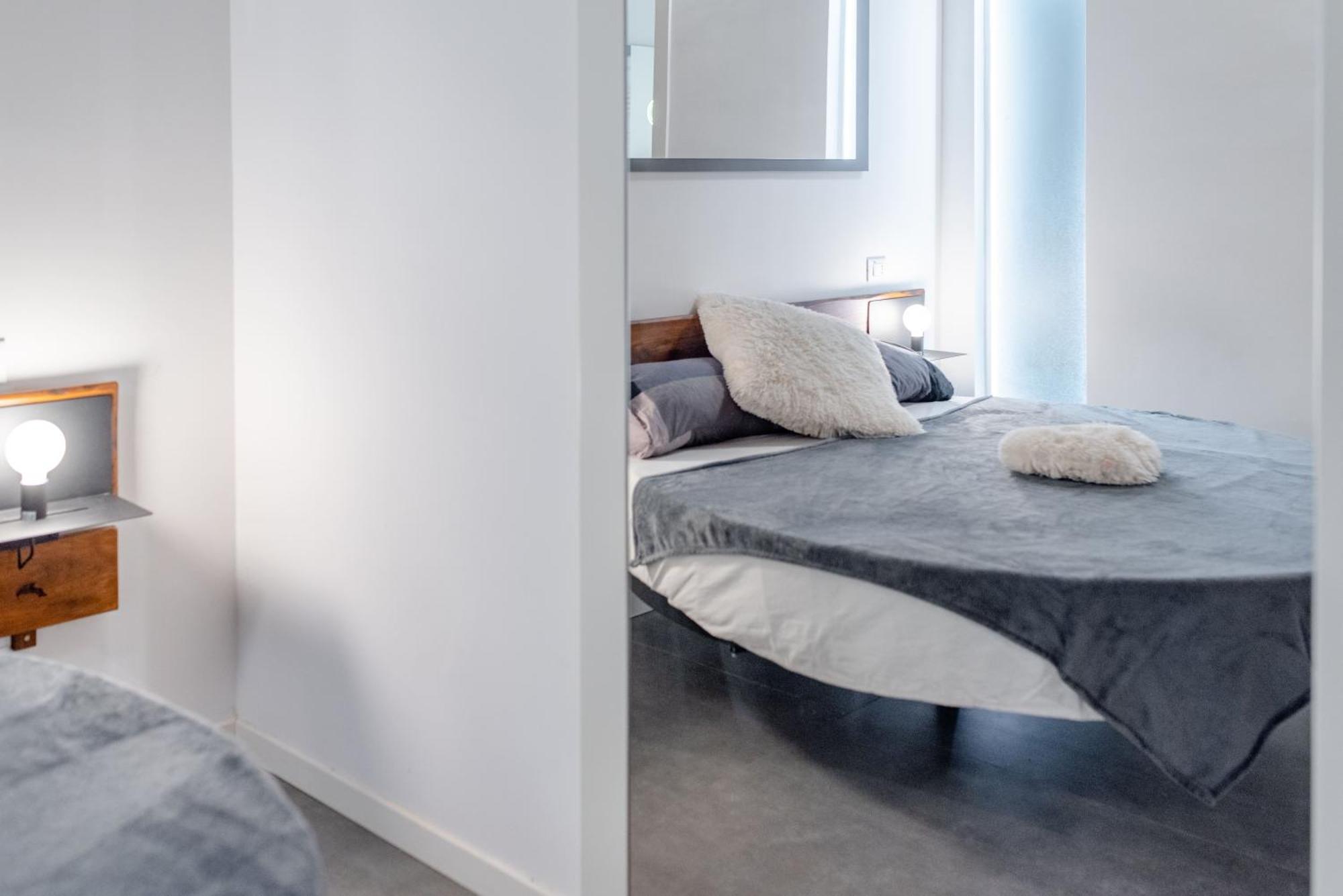 Suite & Queen Apartments Торино Екстериор снимка