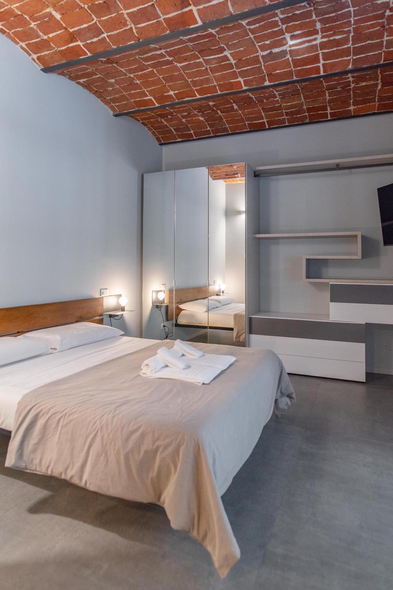 Suite & Queen Apartments Торино Екстериор снимка