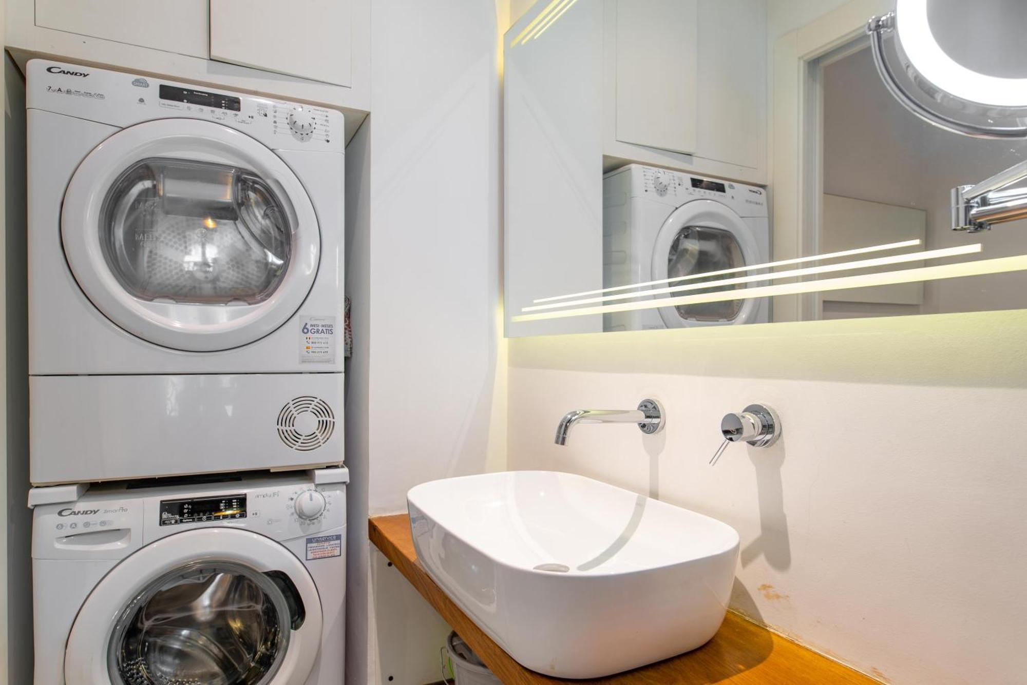 Suite & Queen Apartments Торино Екстериор снимка